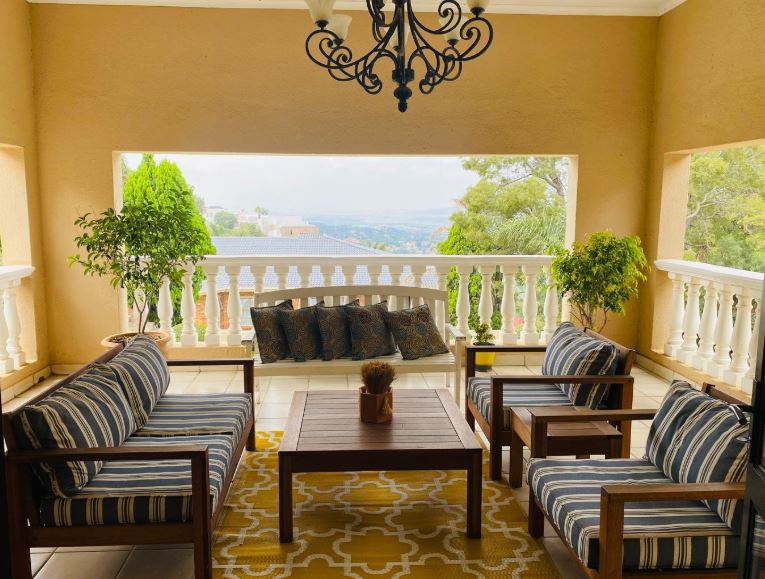 4 Bedroom Property for Sale in Bassonia Gauteng