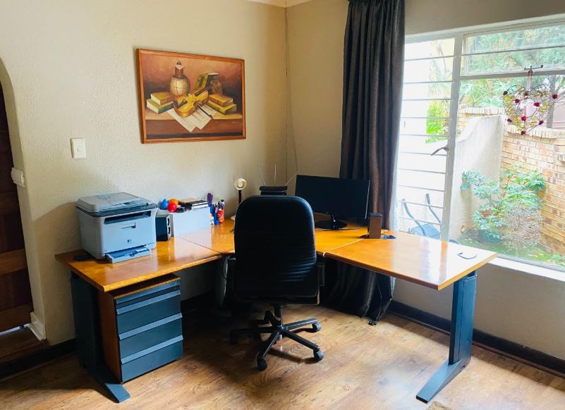4 Bedroom Property for Sale in Bassonia Gauteng