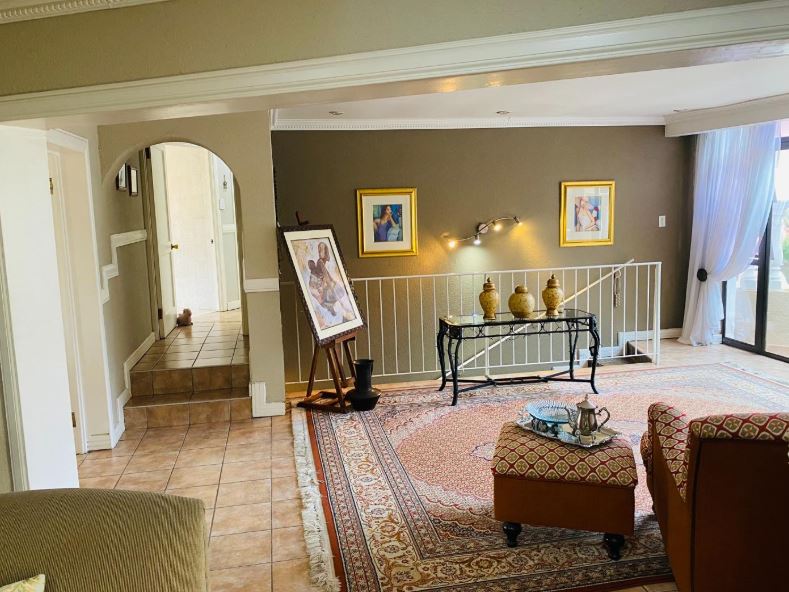 4 Bedroom Property for Sale in Bassonia Gauteng