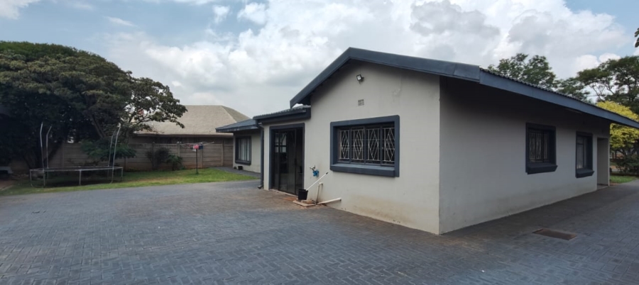 To Let 4 Bedroom Property for Rent in Three Rivers Gauteng