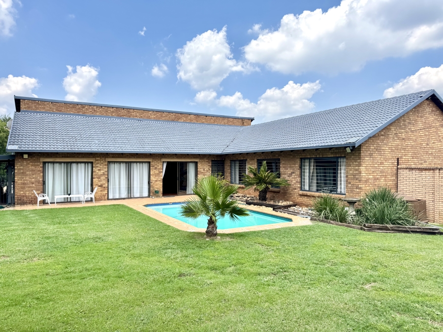 4 Bedroom Property for Sale in Equestria Gauteng