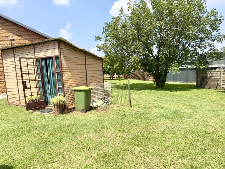 4 Bedroom Property for Sale in Equestria Gauteng