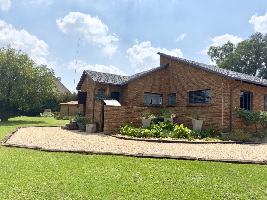 4 Bedroom Property for Sale in Equestria Gauteng