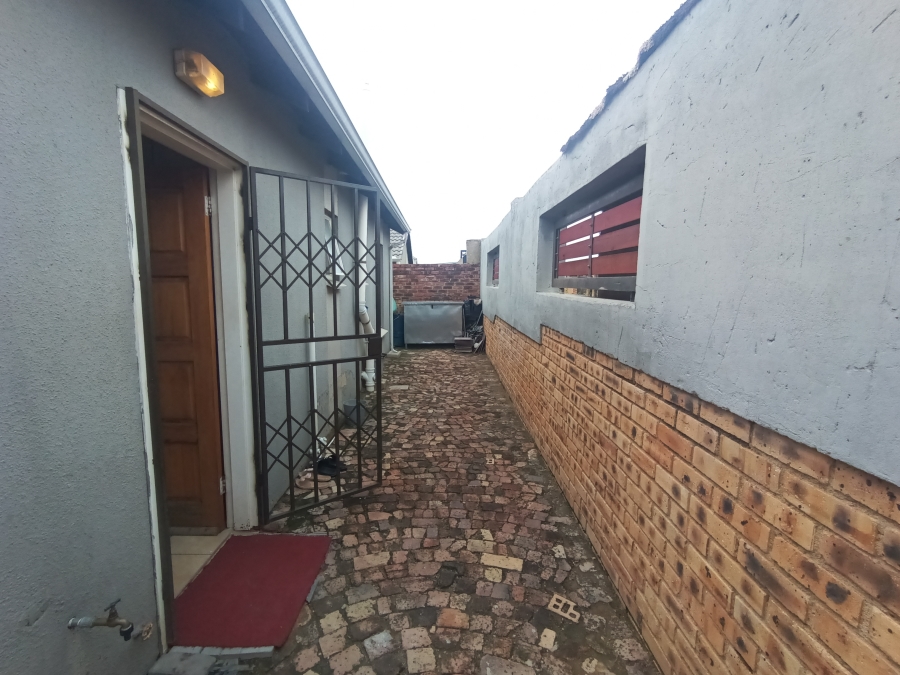 2 Bedroom Property for Sale in Cosmo City Gauteng