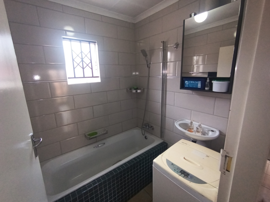 2 Bedroom Property for Sale in Cosmo City Gauteng