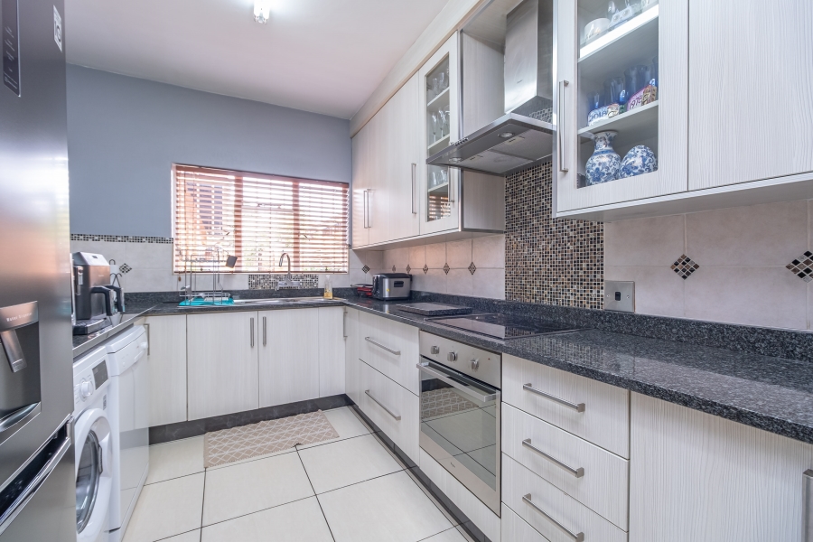 3 Bedroom Property for Sale in Edelweiss Gauteng