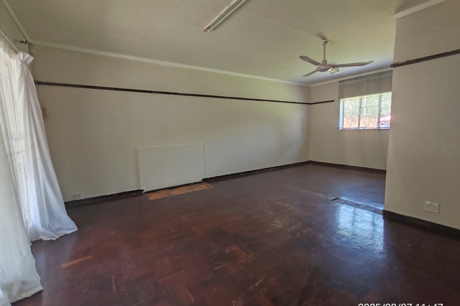 3 Bedroom Property for Sale in Vanderbijlpark SW 5 Gauteng