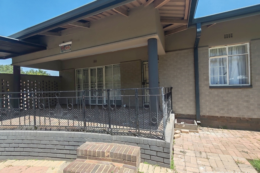 3 Bedroom Property for Sale in Vanderbijlpark SW 5 Gauteng