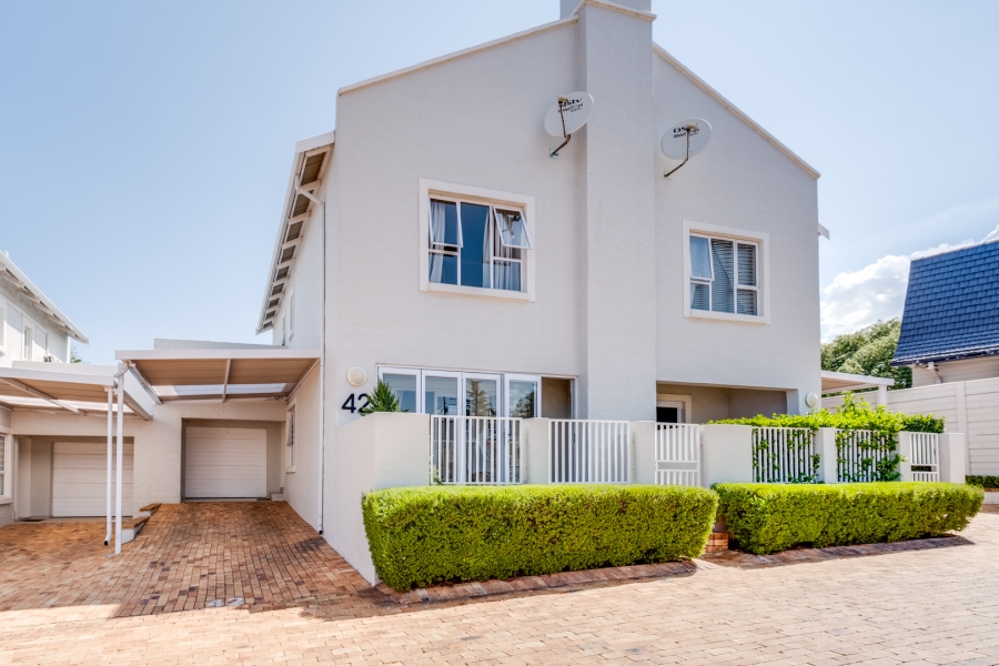 To Let 2 Bedroom Property for Rent in Bryanston Gauteng