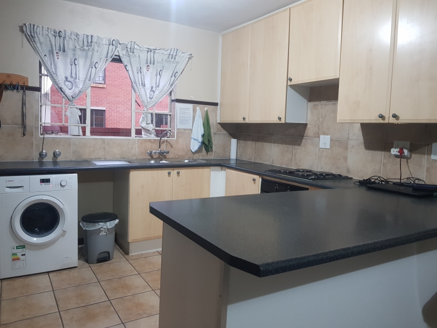 3 Bedroom Property for Sale in Eco Park Gauteng