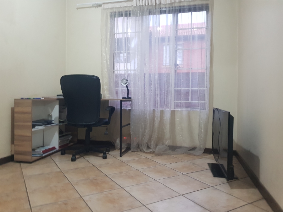 3 Bedroom Property for Sale in Eco Park Gauteng