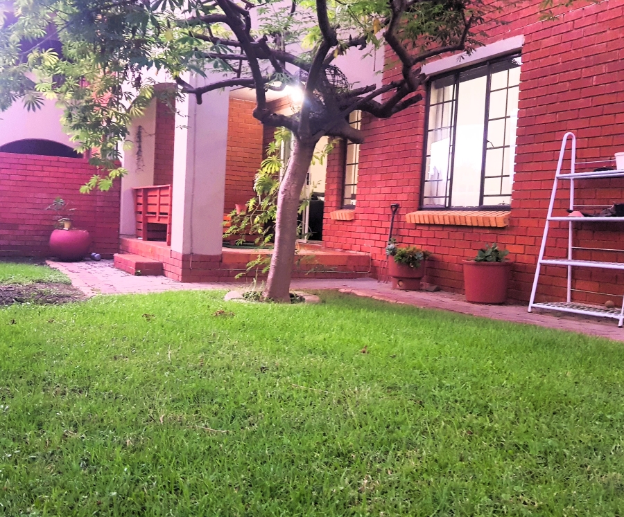 3 Bedroom Property for Sale in Eco Park Gauteng