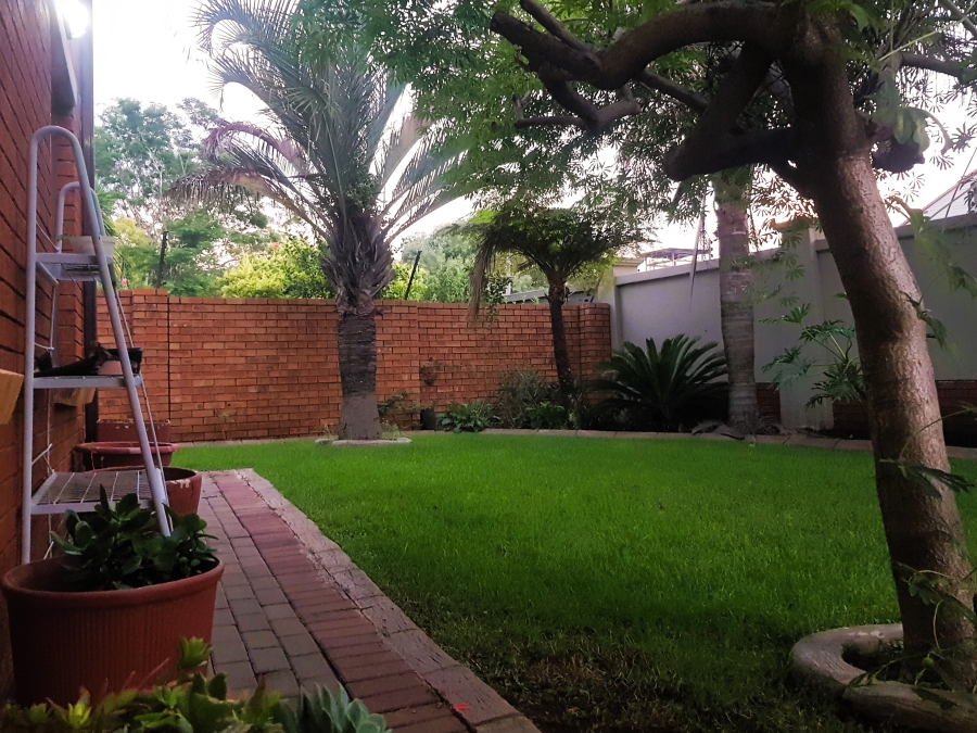 3 Bedroom Property for Sale in Eco Park Gauteng