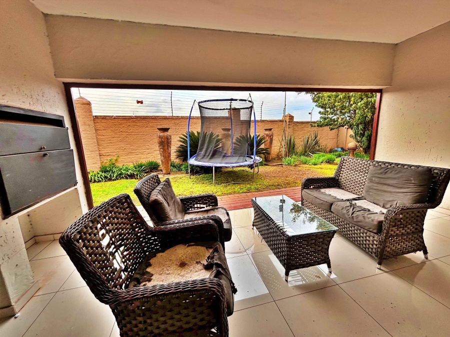 3 Bedroom Property for Sale in Celtisdal Gauteng