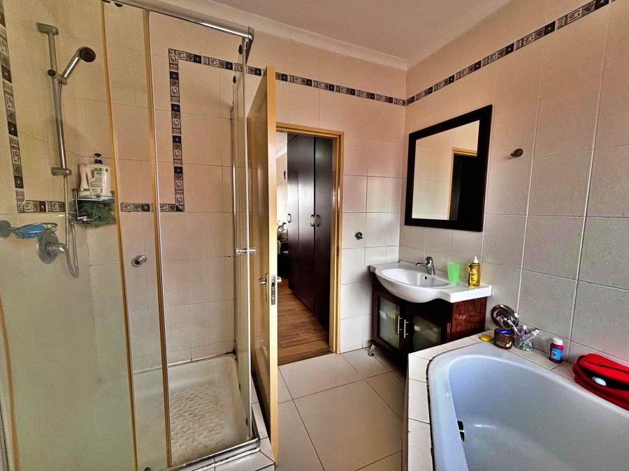 3 Bedroom Property for Sale in Celtisdal Gauteng