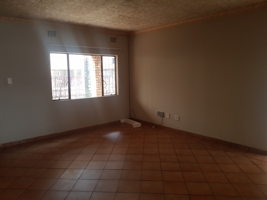 To Let 2 Bedroom Property for Rent in Ravensklip Gauteng