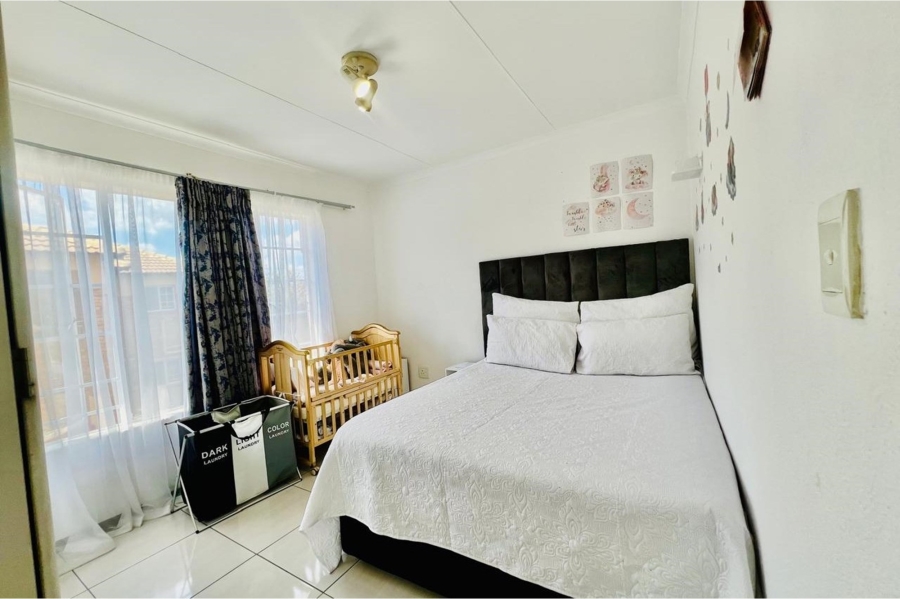 To Let 2 Bedroom Property for Rent in North Riding Gauteng