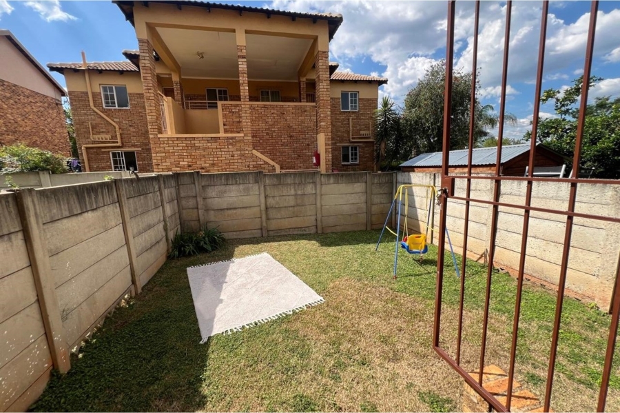 To Let 2 Bedroom Property for Rent in North Riding Gauteng