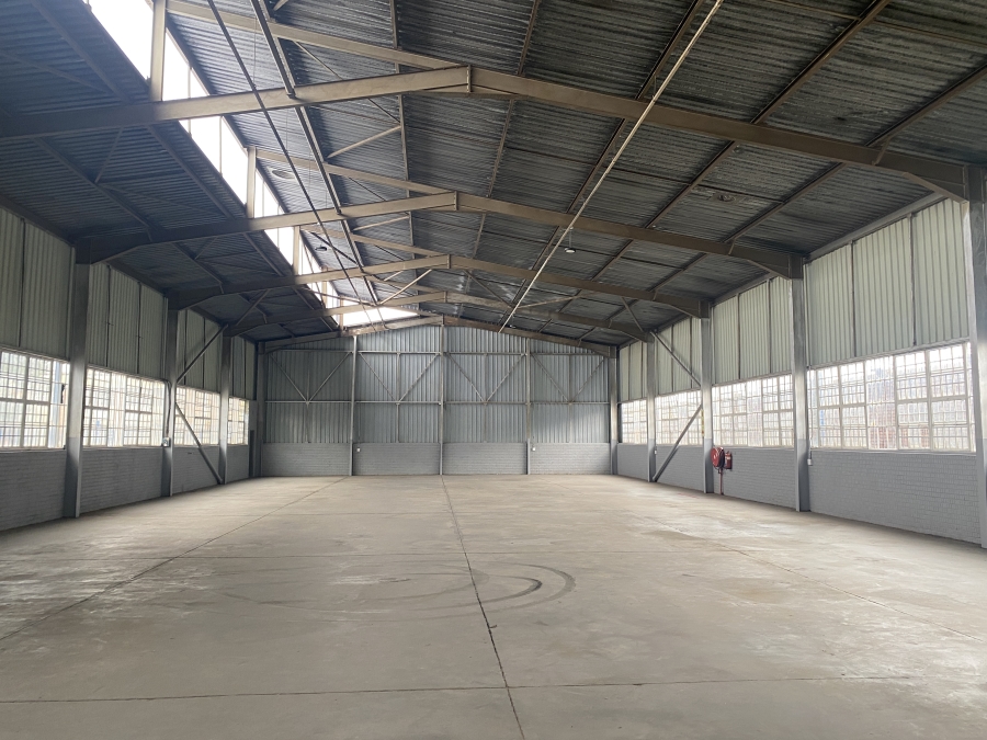 Commercial Property for Sale in Clayville Gauteng