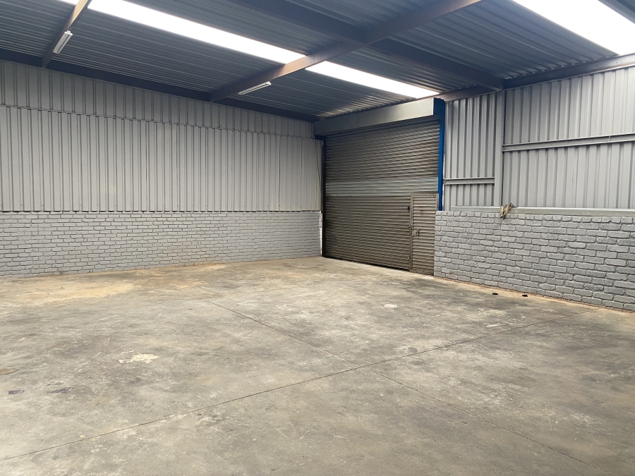 Commercial Property for Sale in Clayville Gauteng
