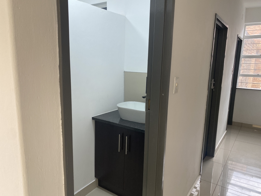 Commercial Property for Sale in Clayville Gauteng