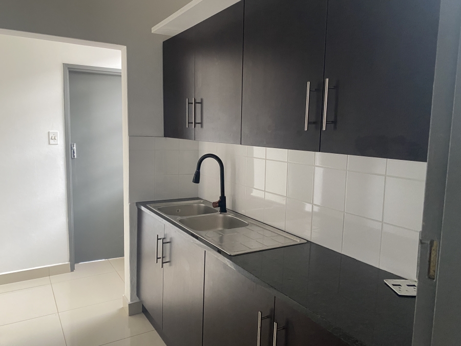 Commercial Property for Sale in Clayville Gauteng