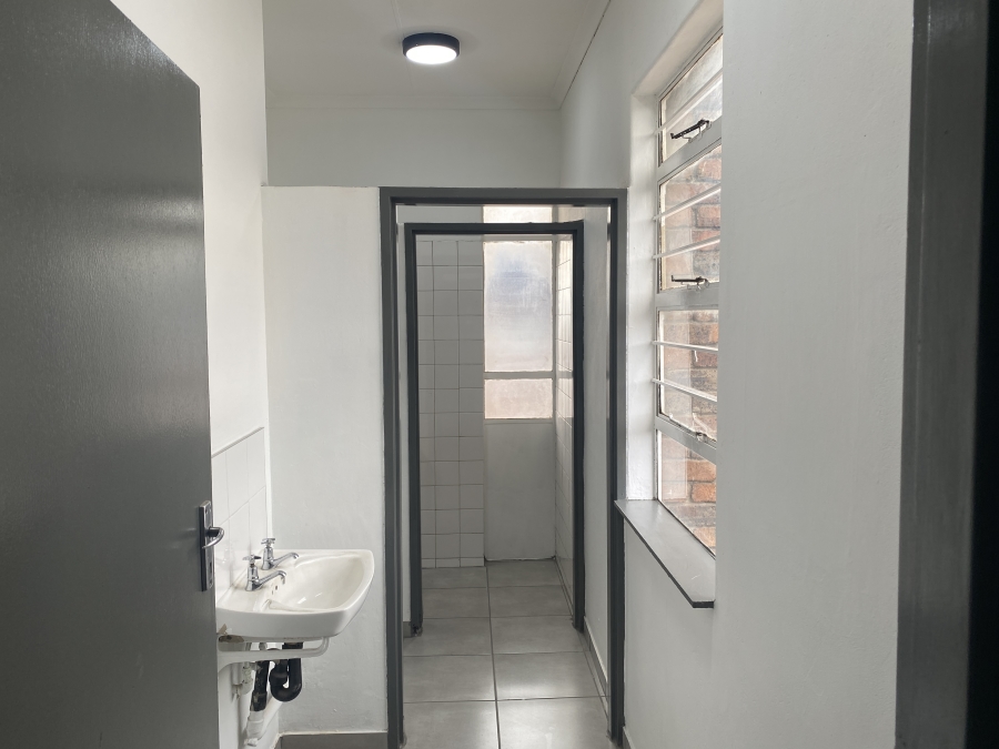 Commercial Property for Sale in Clayville Gauteng