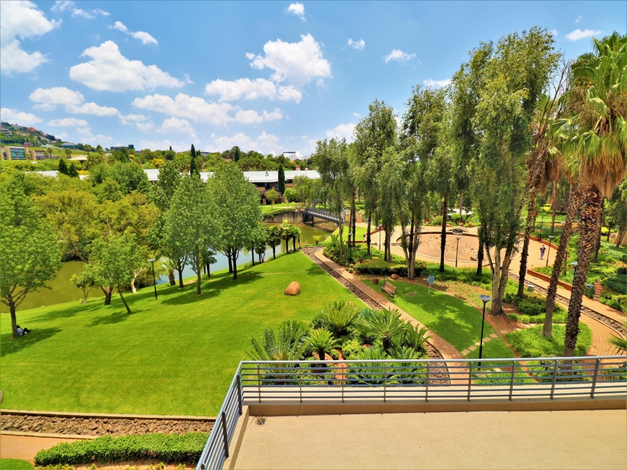 Commercial Property for Sale in Constantia Kloof Gauteng