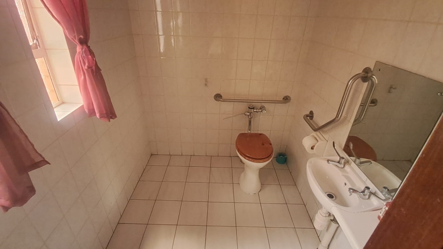 To Let commercial Property for Rent in Noordheuwel Gauteng