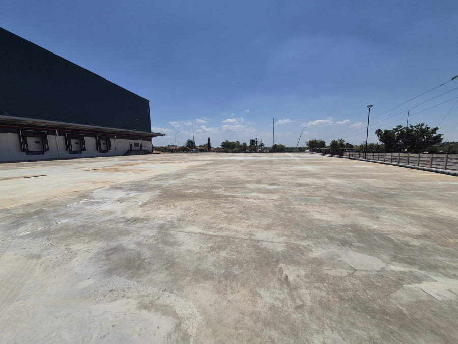 Commercial Property for Sale in Meadowdale Gauteng