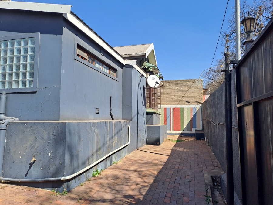 4 Bedroom Property for Sale in Yeoville Gauteng