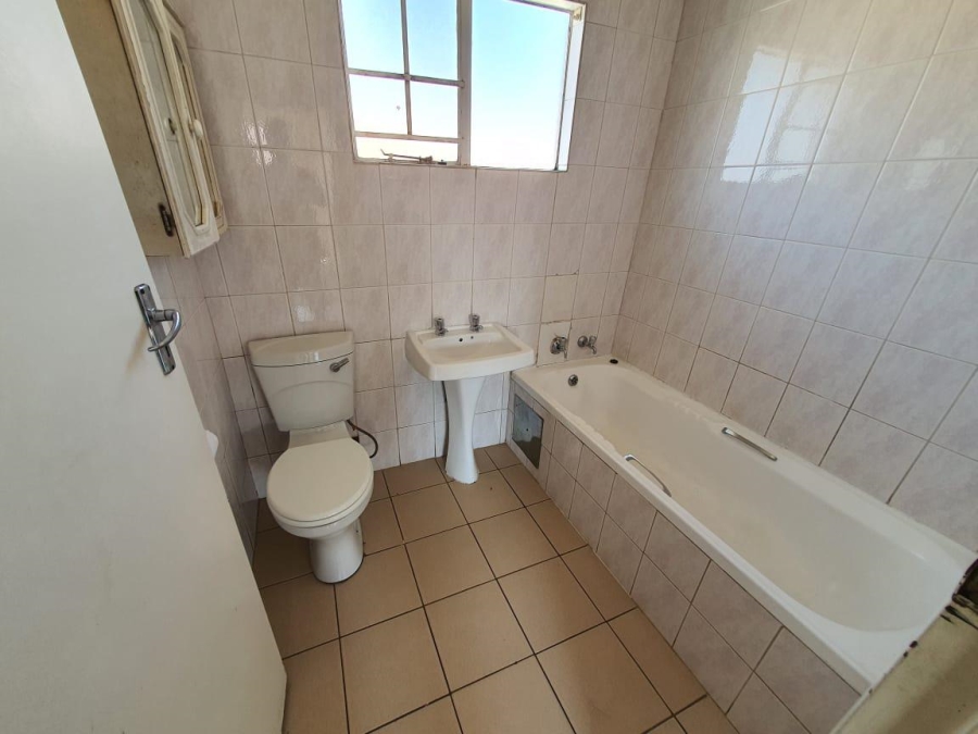 2 Bedroom Property for Sale in Nimrod Park Gauteng