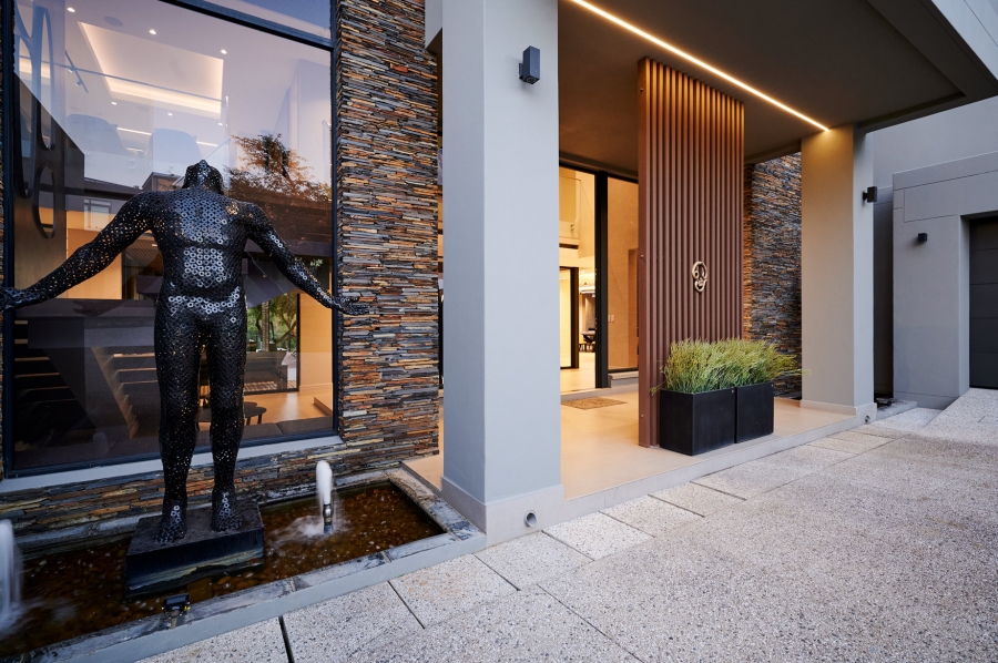 5 Bedroom Property for Sale in Waterfall Country Estate Gauteng