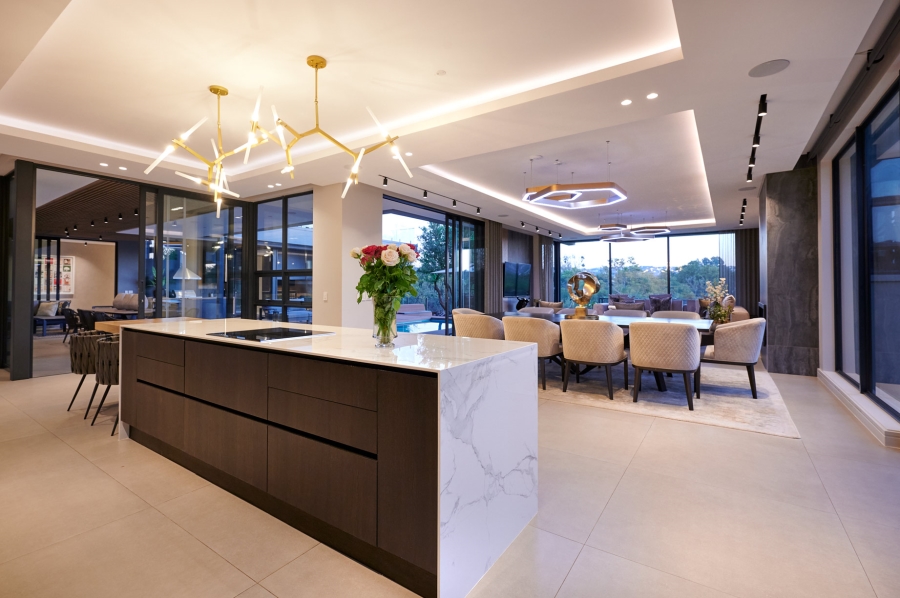 5 Bedroom Property for Sale in Waterfall Country Estate Gauteng