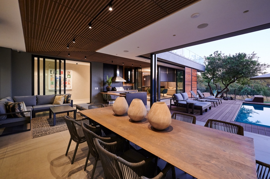 5 Bedroom Property for Sale in Waterfall Country Estate Gauteng