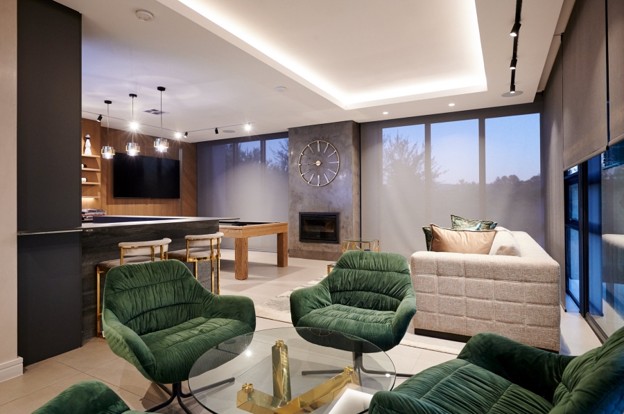 5 Bedroom Property for Sale in Waterfall Country Estate Gauteng