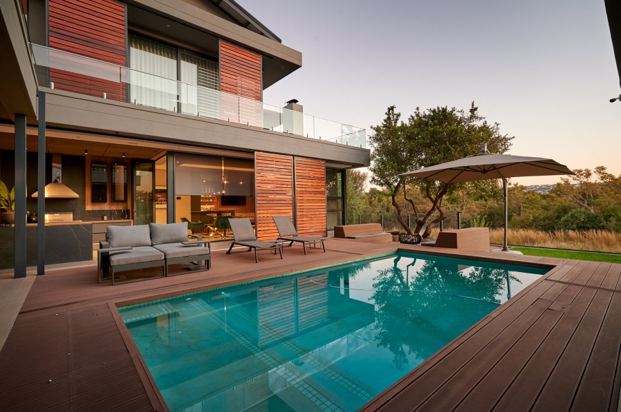 5 Bedroom Property for Sale in Waterfall Country Estate Gauteng