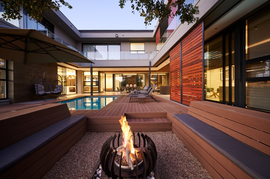 5 Bedroom Property for Sale in Waterfall Country Estate Gauteng