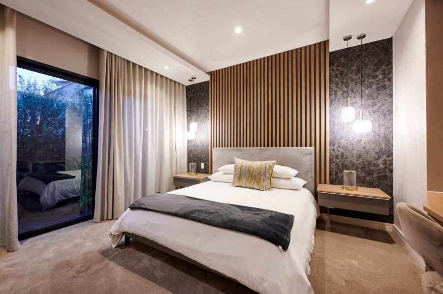 5 Bedroom Property for Sale in Waterfall Country Estate Gauteng
