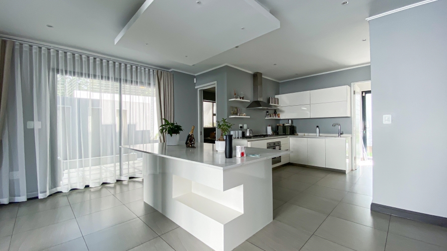 3 Bedroom Property for Sale in Sandown Gauteng