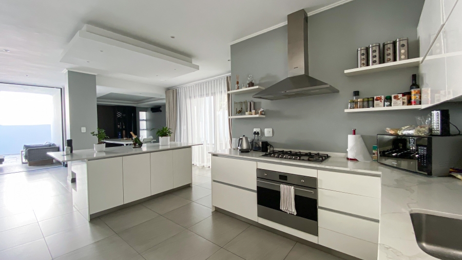 3 Bedroom Property for Sale in Sandown Gauteng