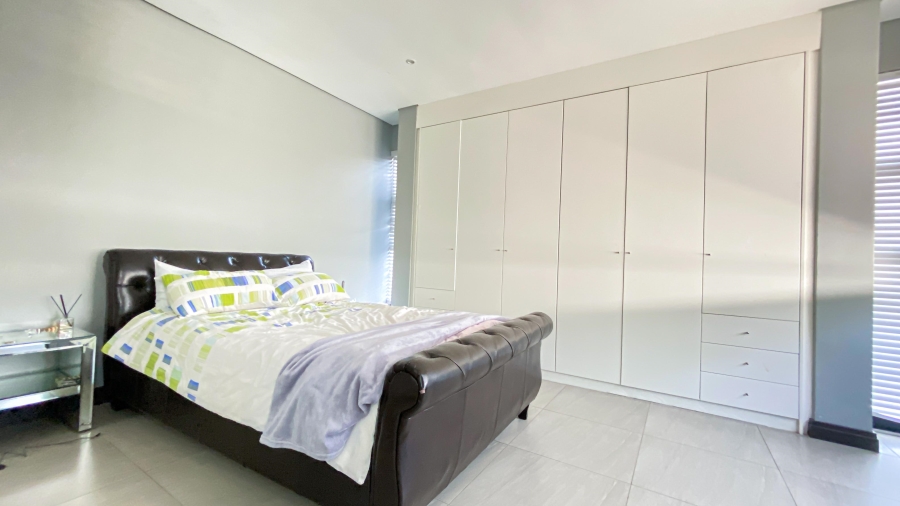 3 Bedroom Property for Sale in Sandown Gauteng