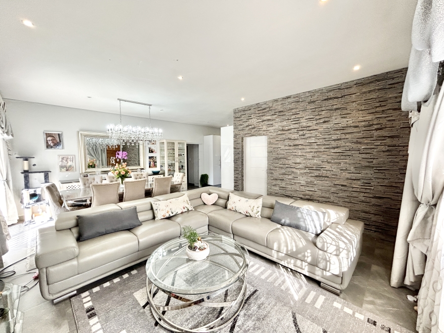 3 Bedroom Property for Sale in Kyalami Hills Gauteng