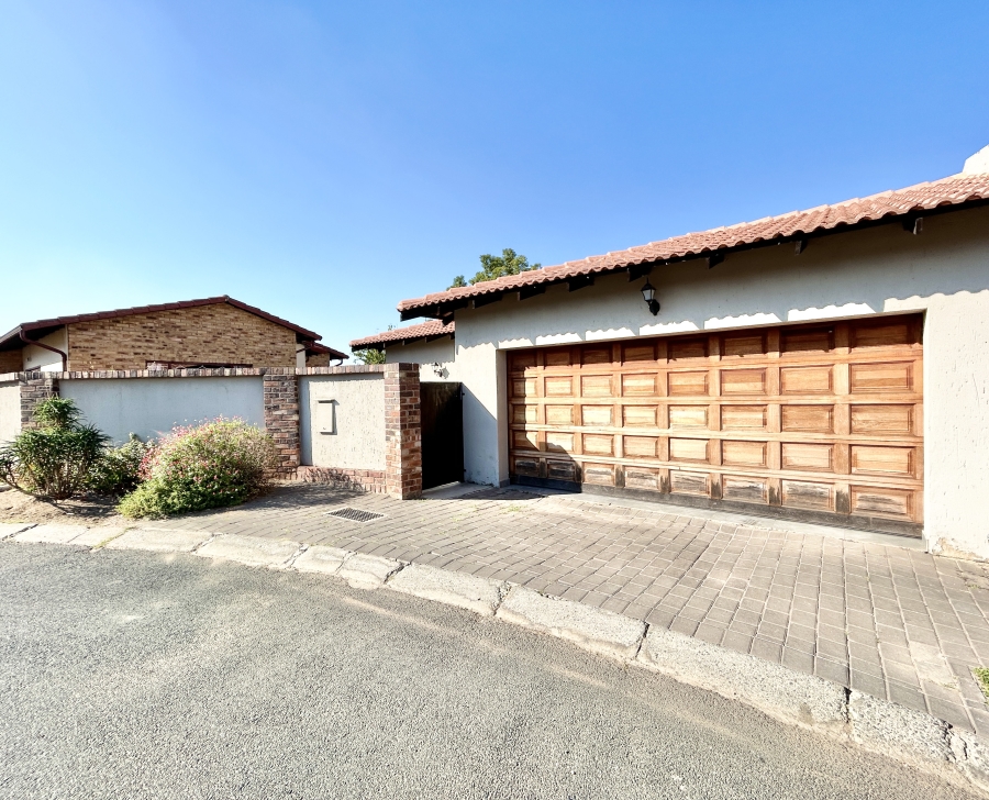 3 Bedroom Property for Sale in Kyalami Hills Gauteng