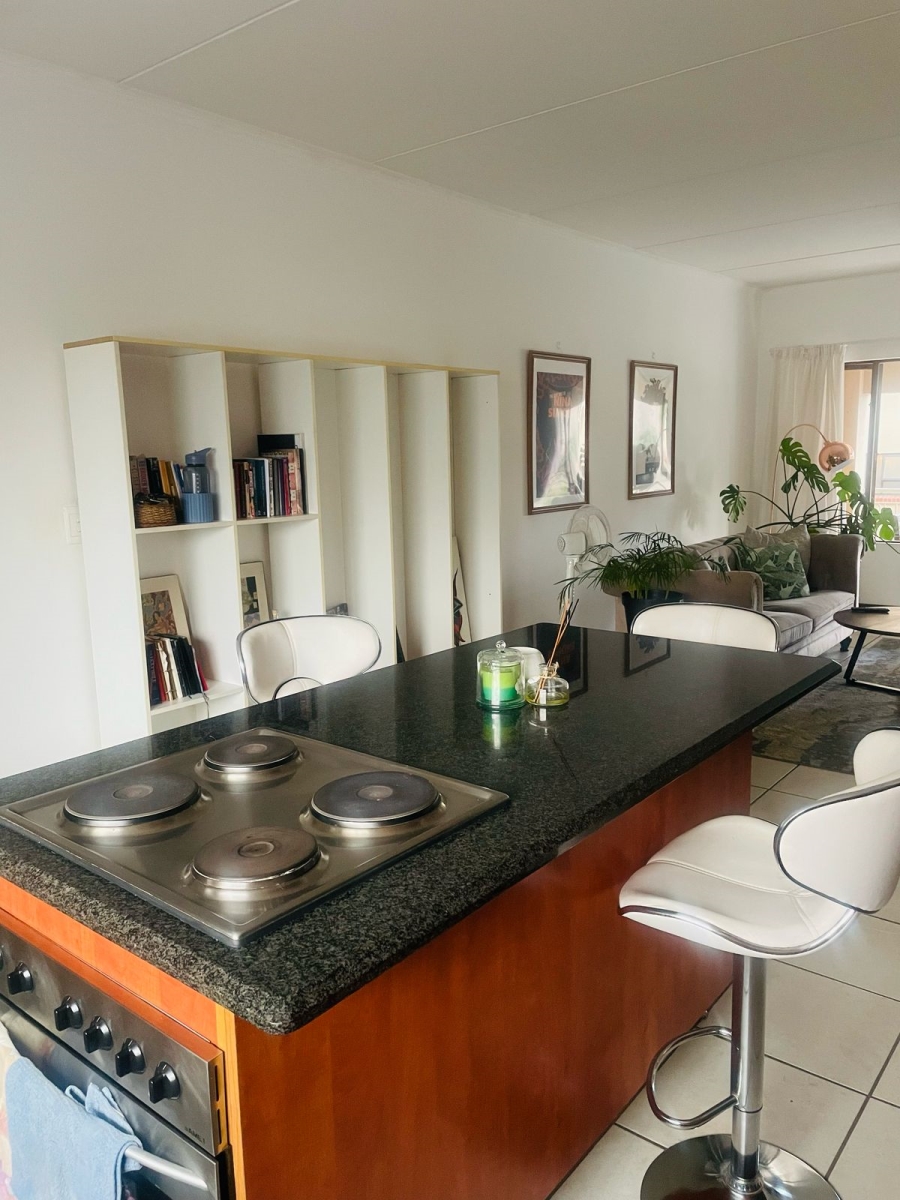 To Let 2 Bedroom Property for Rent in Sunninghill Gauteng