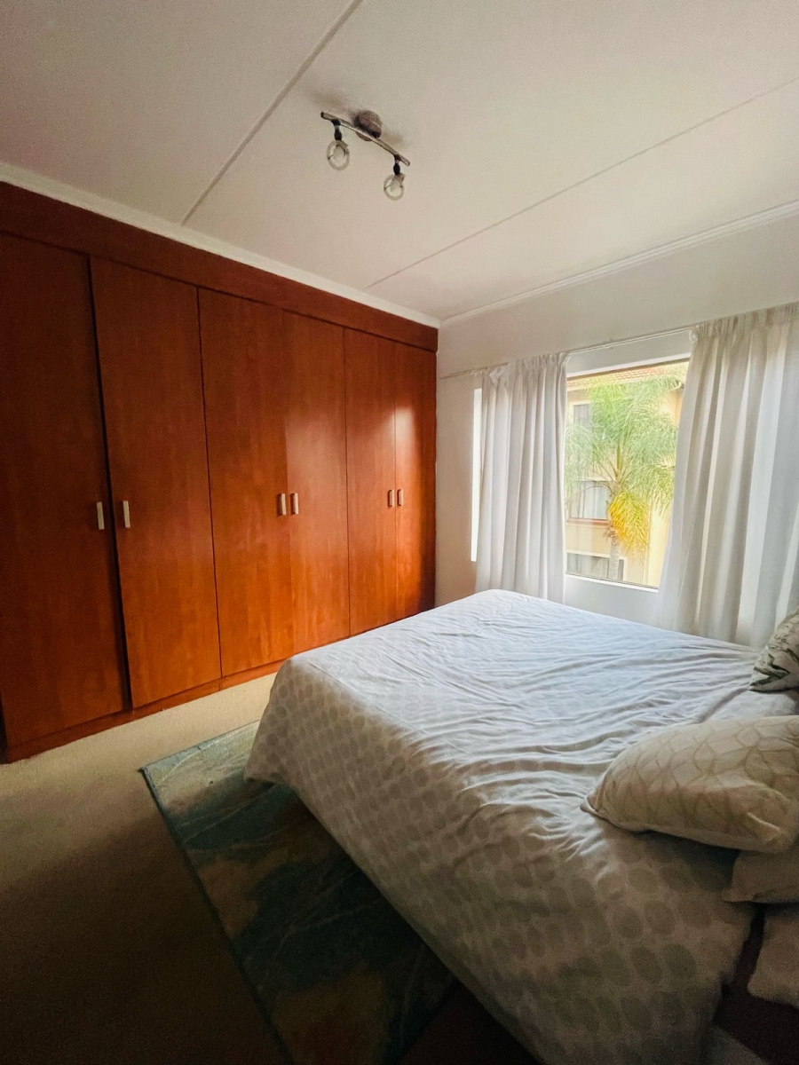 To Let 2 Bedroom Property for Rent in Sunninghill Gauteng