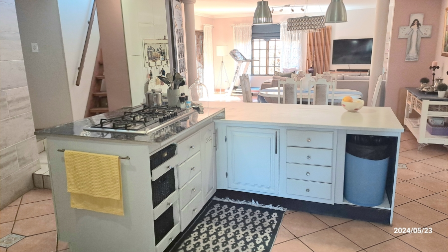 4 Bedroom Property for Sale in Suiderberg Gauteng