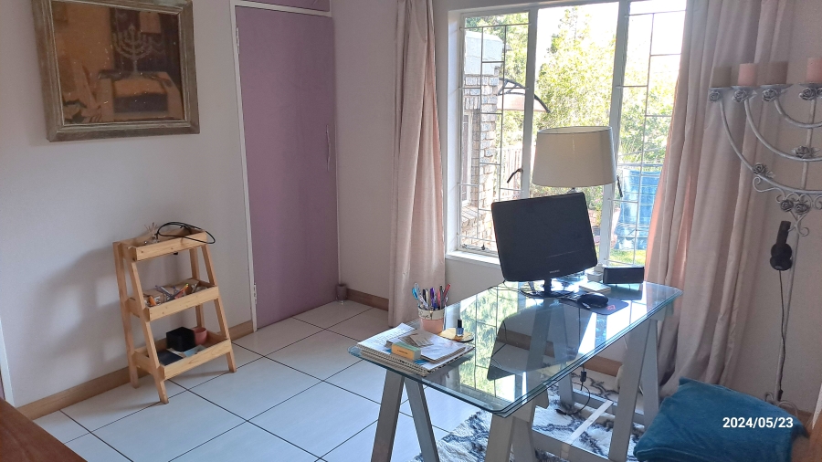 4 Bedroom Property for Sale in Suiderberg Gauteng