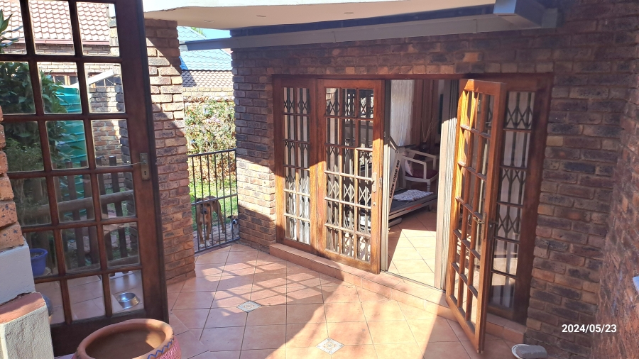 4 Bedroom Property for Sale in Suiderberg Gauteng