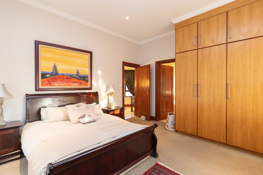 4 Bedroom Property for Sale in Waterkloof Ridge Gauteng